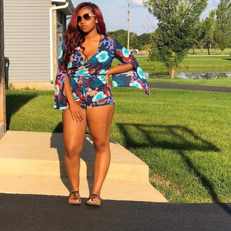 Sexy black girls with big juicy ass.  21 of 135 pics