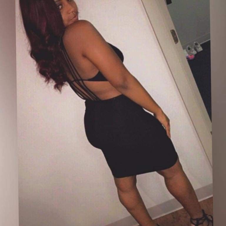 Sexy black girls with big juicy ass.  10 of 135 pics