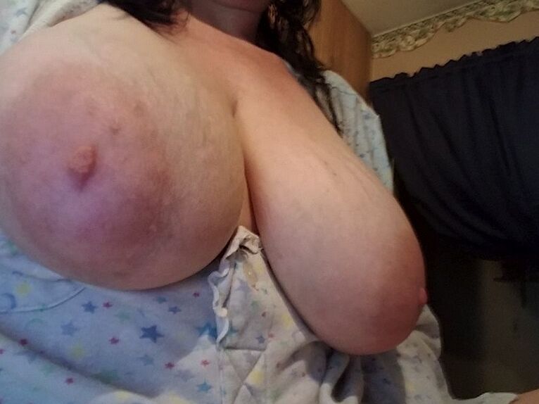 Real, Big Amatuer Boobs Are The Tits 16 of 100 pics