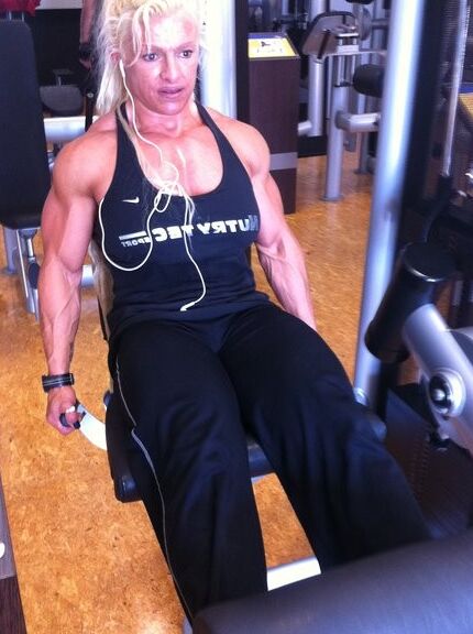 Fanny Palou! Brazilian Muscle Beauty! 13 of 73 pics