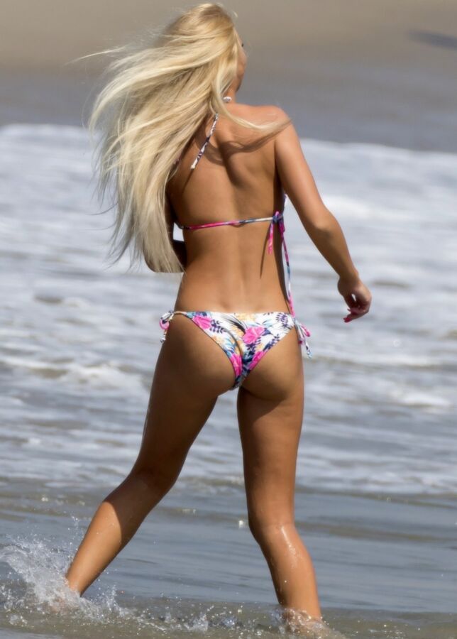 Another Classic Cali Blonde 22 of 28 pics