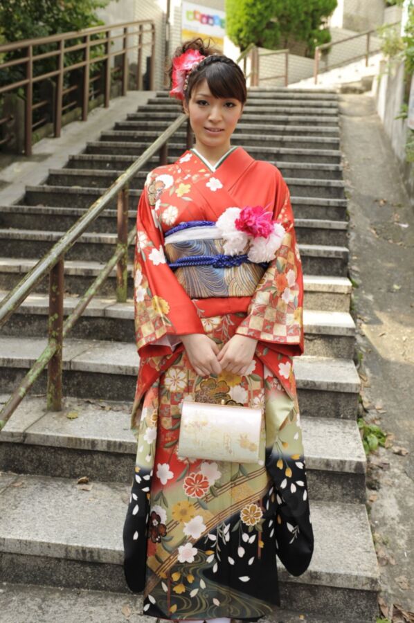 JapanHDV Yuria Tominaga - Yuria Tominaga in kimono gets things o 1 of 78 pics