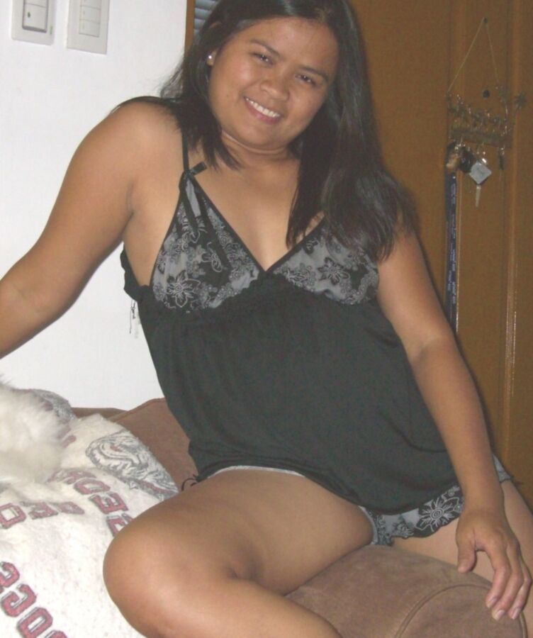 Filipina wife in black 13 of 22 pics