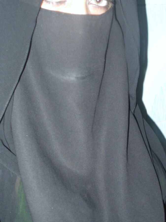 Niqab, Veil & Burqa Bondage 16 of 48 pics