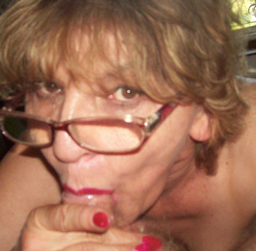 Nerdy Sluts - BJ & Facial w Glasses 22 of 63 pics