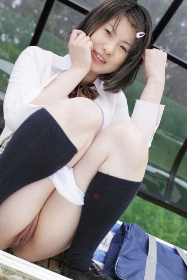 Uncensored asian outdoor shaved