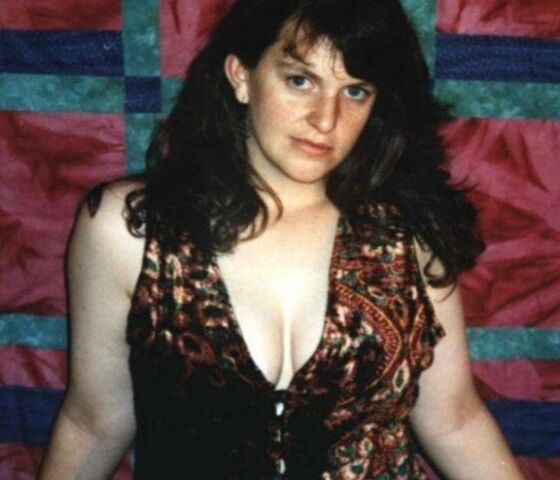 Retro Gold - Amateur - Melanie - curvy shaved young brunette 6 of 47 pics