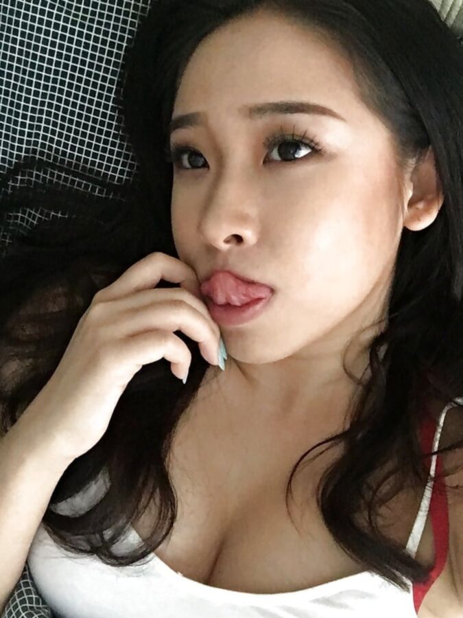 Hot Asian girl sizzles with her nude selfies  19 of 70 pics