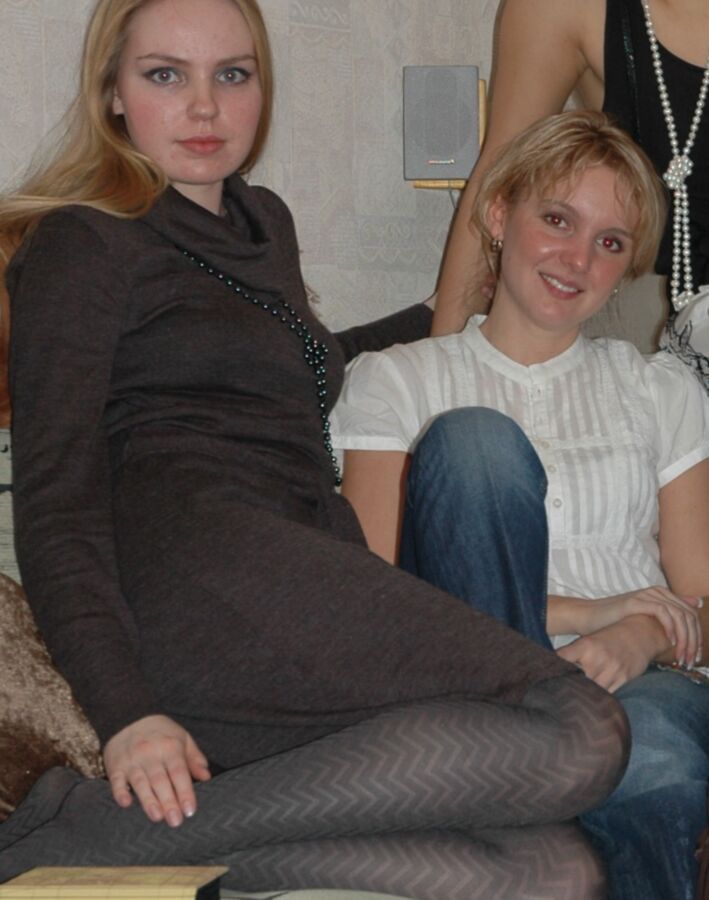 Plain Russian Party Girls in Pantyhose 3 of 17 pics