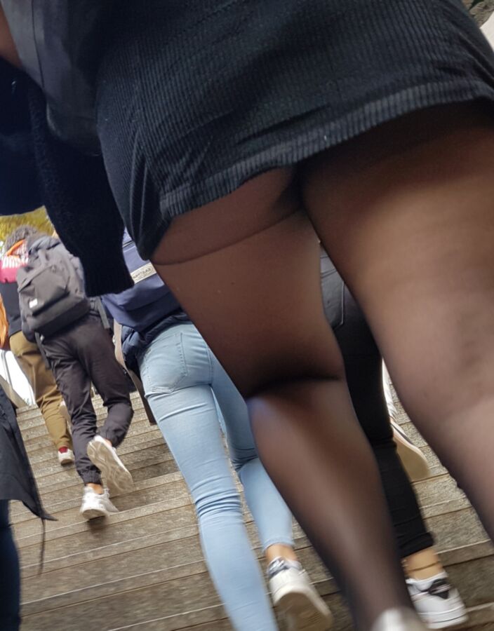 Nice Upskirt leaving the subway (candid voyeur) 4 of 17 pics