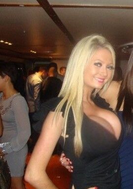 Dumb bimbo chav pig Laura  15 of 24 pics