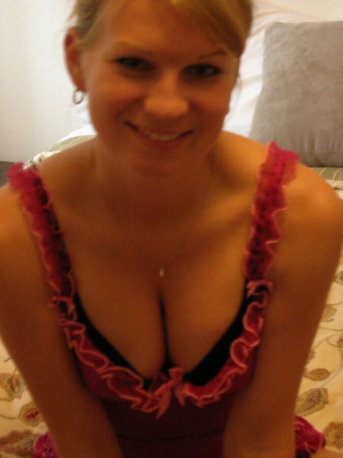 Sara - A Nice German Skinny Blonde Cum-loving MILF  19 of 49 pics