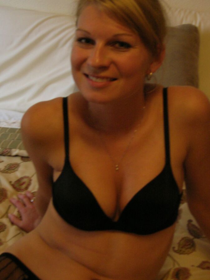 Sara - A Nice German Skinny Blonde Cum-loving MILF  18 of 49 pics