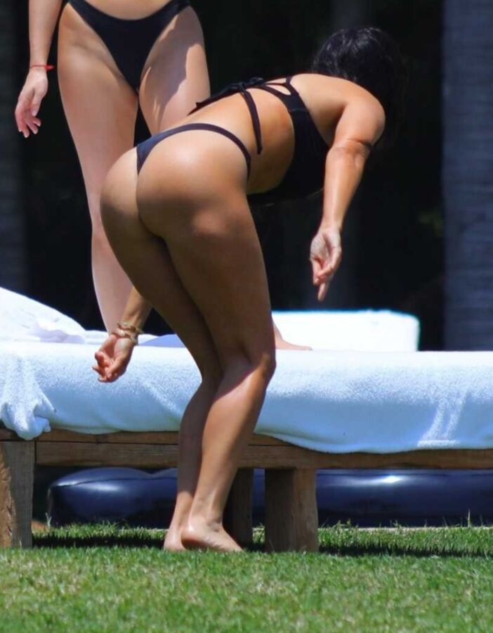 Kourtney Kardashian - Black Bikini And Flexible 24 of 24 pics