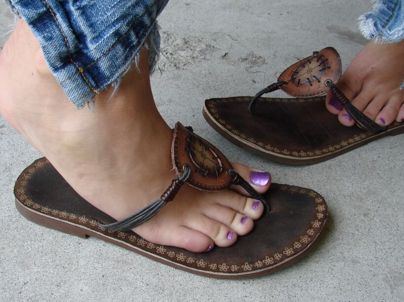 Tonya Worn Smelly Sandals Fetish Porn Pic