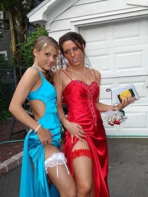 Prom Girls - Nuded Photo.