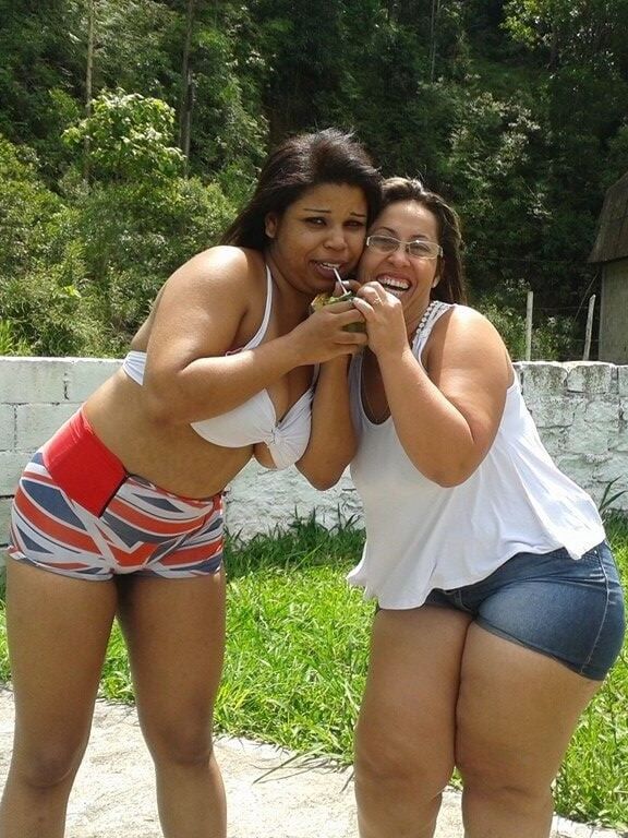 Sendo chupada na buceta e apanhando na cara Crente pode fazer sexo oral e anal