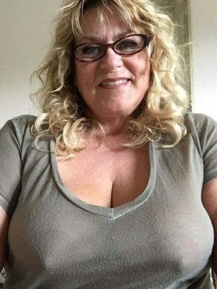 Mature Braless Pics