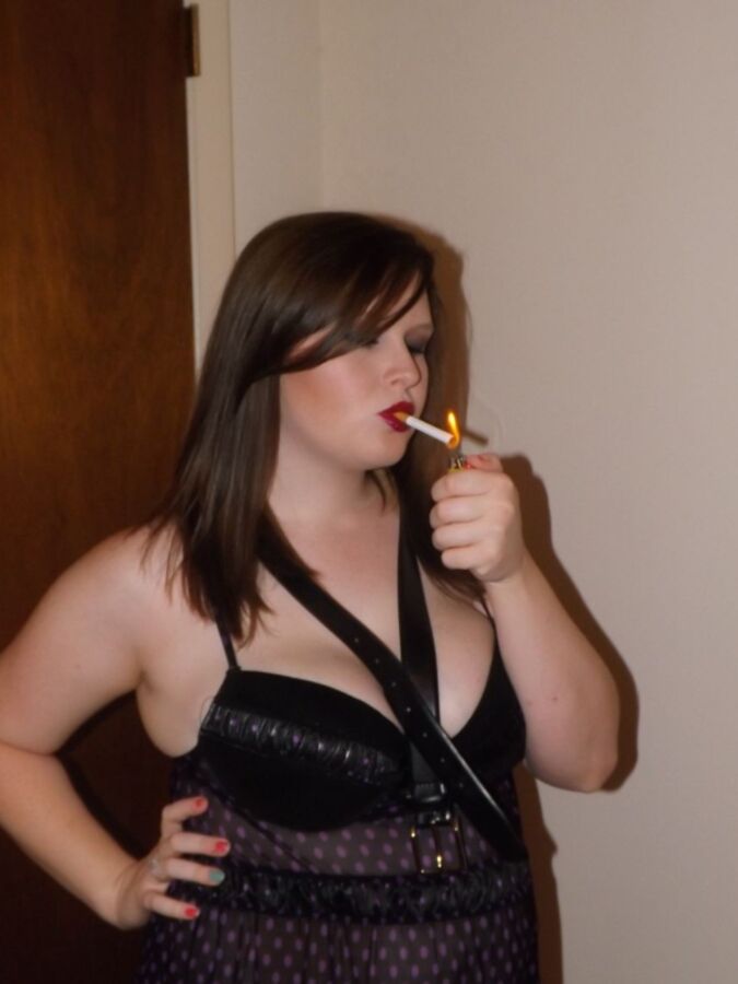 Milf Smoker Nude Snapchat Slut
