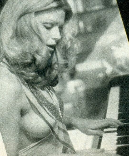 Jeane Manson nude French singer born in USA.