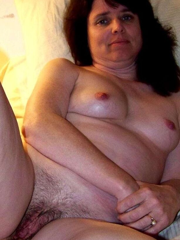 Hairy Porn Pic Jackie MILF