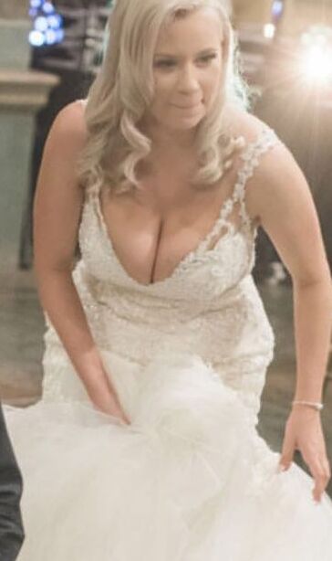Brides Tits