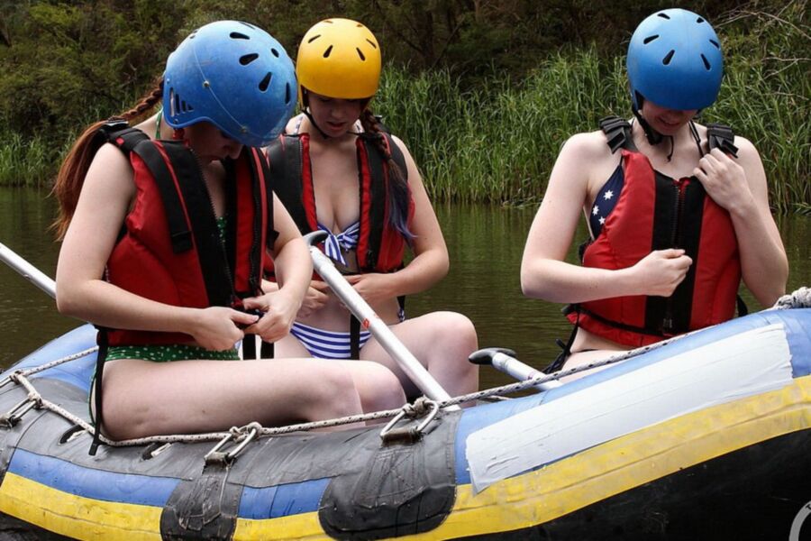 Annabelle Lee, Taliah & Viola - in nude rafting.