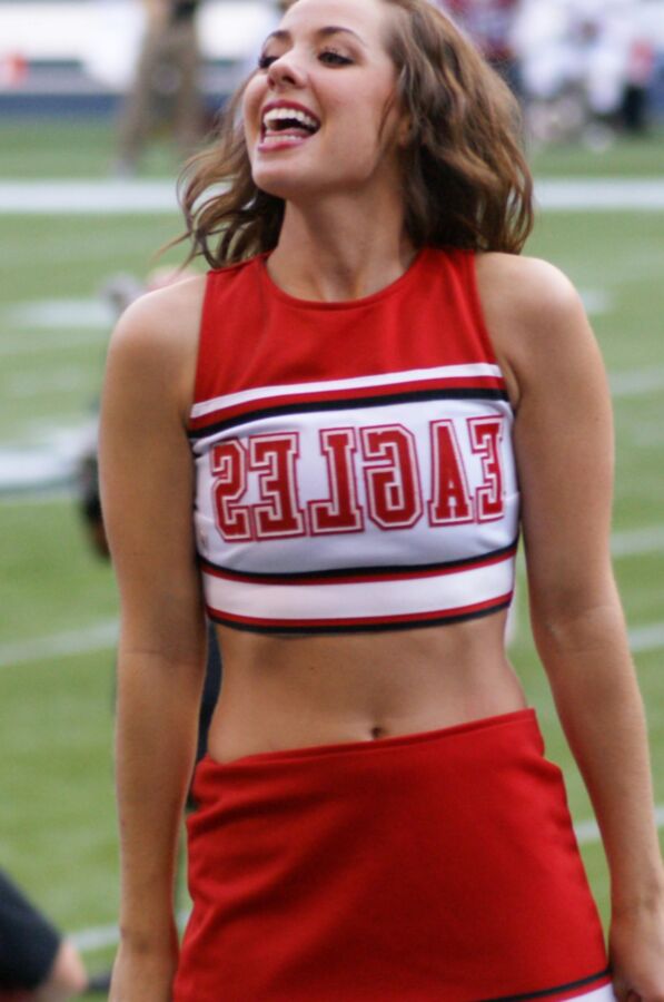 Washington & Oregon State Cheerleaders.