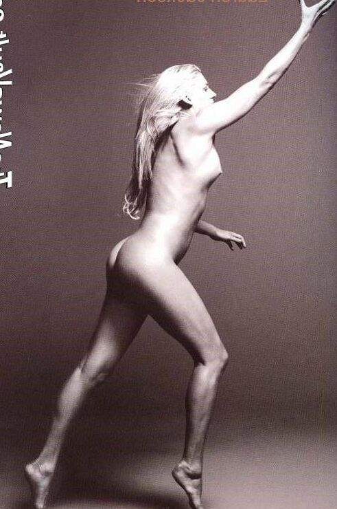 Lauren Jackson nude Australian basketball player.