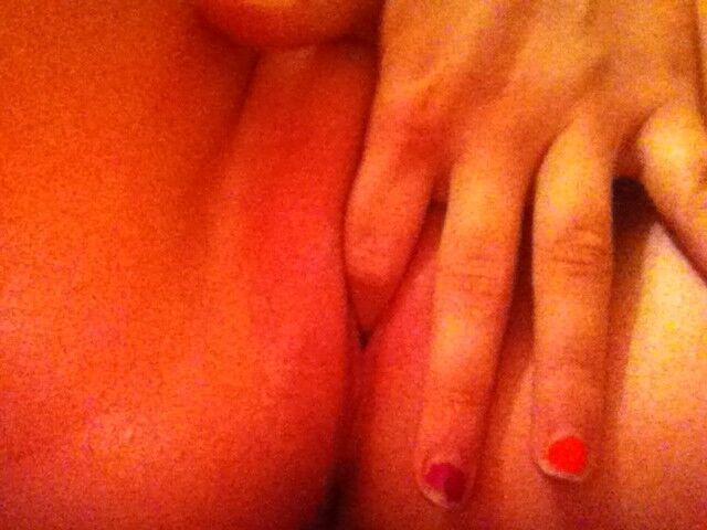 Free Porn Pics Of Stolen Ipod Nudes 8 Of 14 Pics