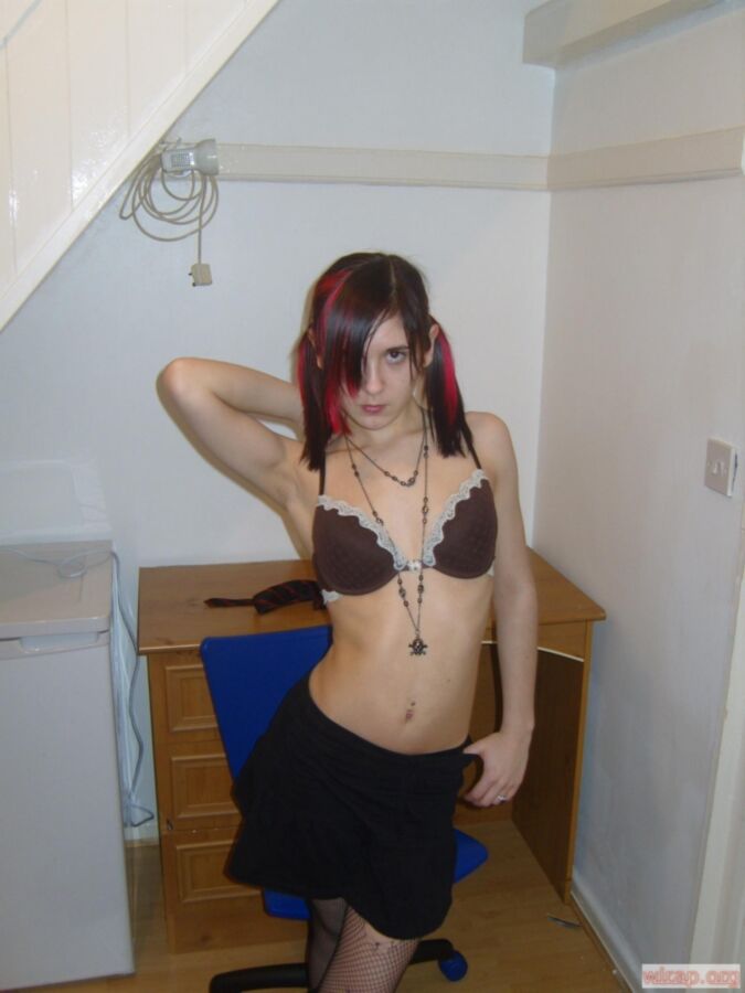 Amateur rÃ©el dÃ©fini allemand Emo Teen gratuit porno Jpg