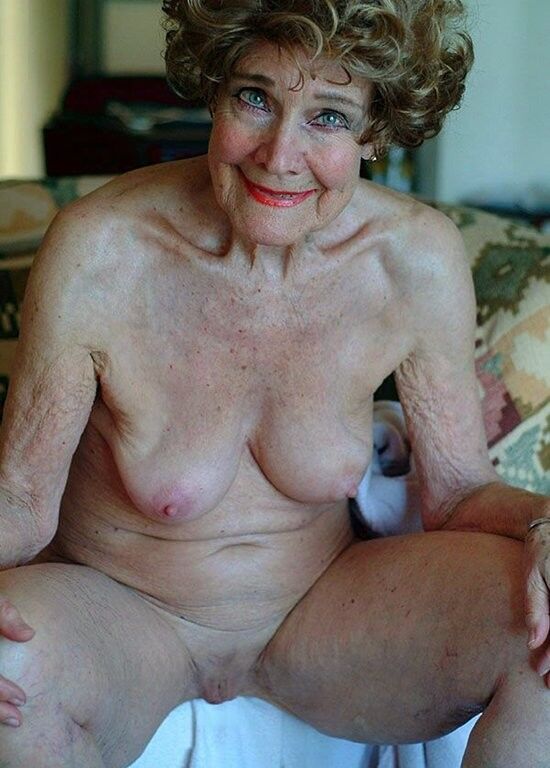Free porn pics of Great Granny in a bath robe 6 of 8 pics 