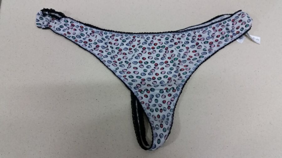 Girlfriend dirty thongs - Tangas usados de mi novia - Nuded Photo.