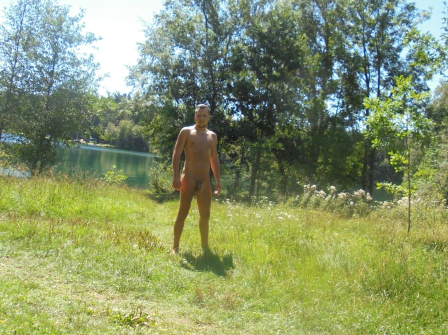 Nackt am See - Nuded Photo