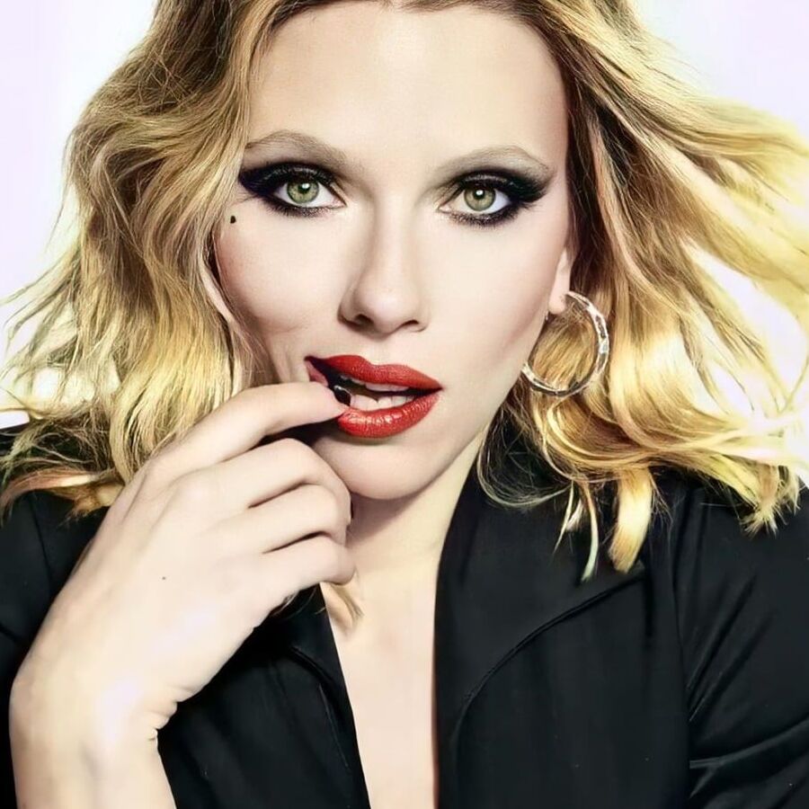 Milf Scarlett Johansson Ready To Fuck.